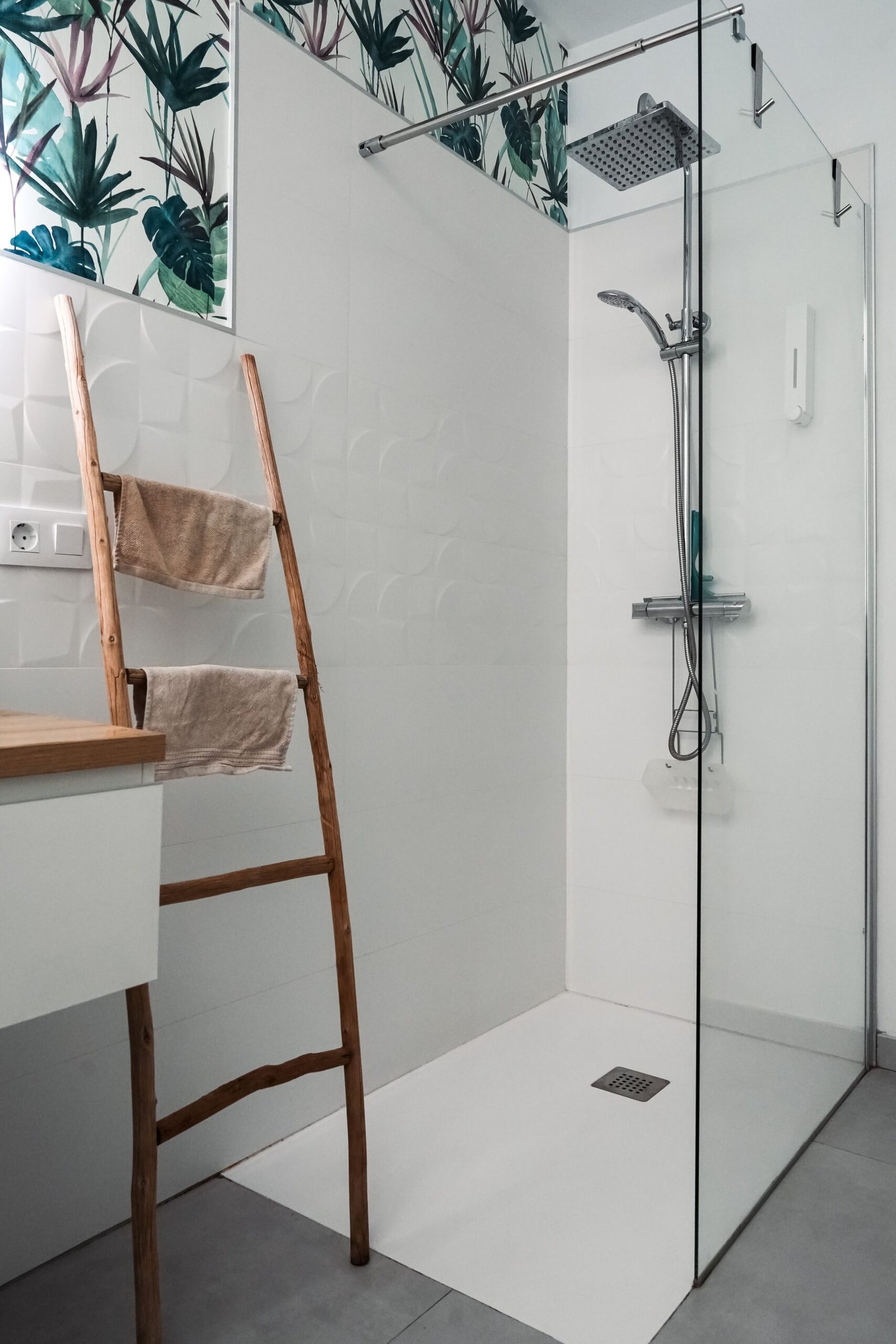 Carrelage salle de bain 1 — chantier de carrelage à La Londe-les-Maures