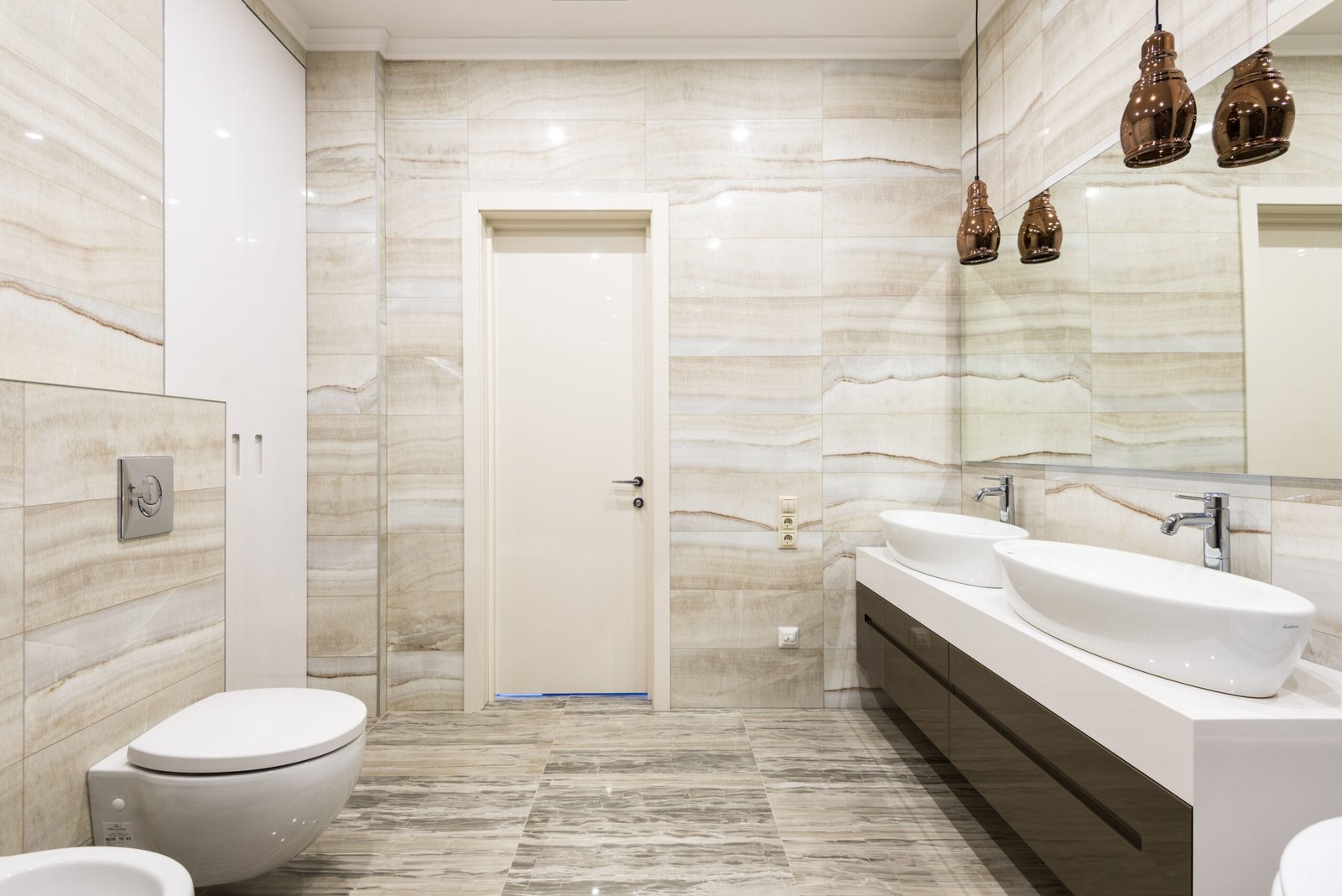 Salle de bain carrelage et faience — chantier de carrelage à La Londe-les-Maures