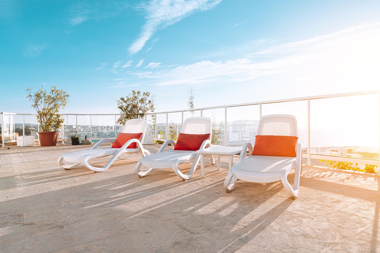Travertin terrasse 3 — chantier de carrelage à La Londe-les-Maures